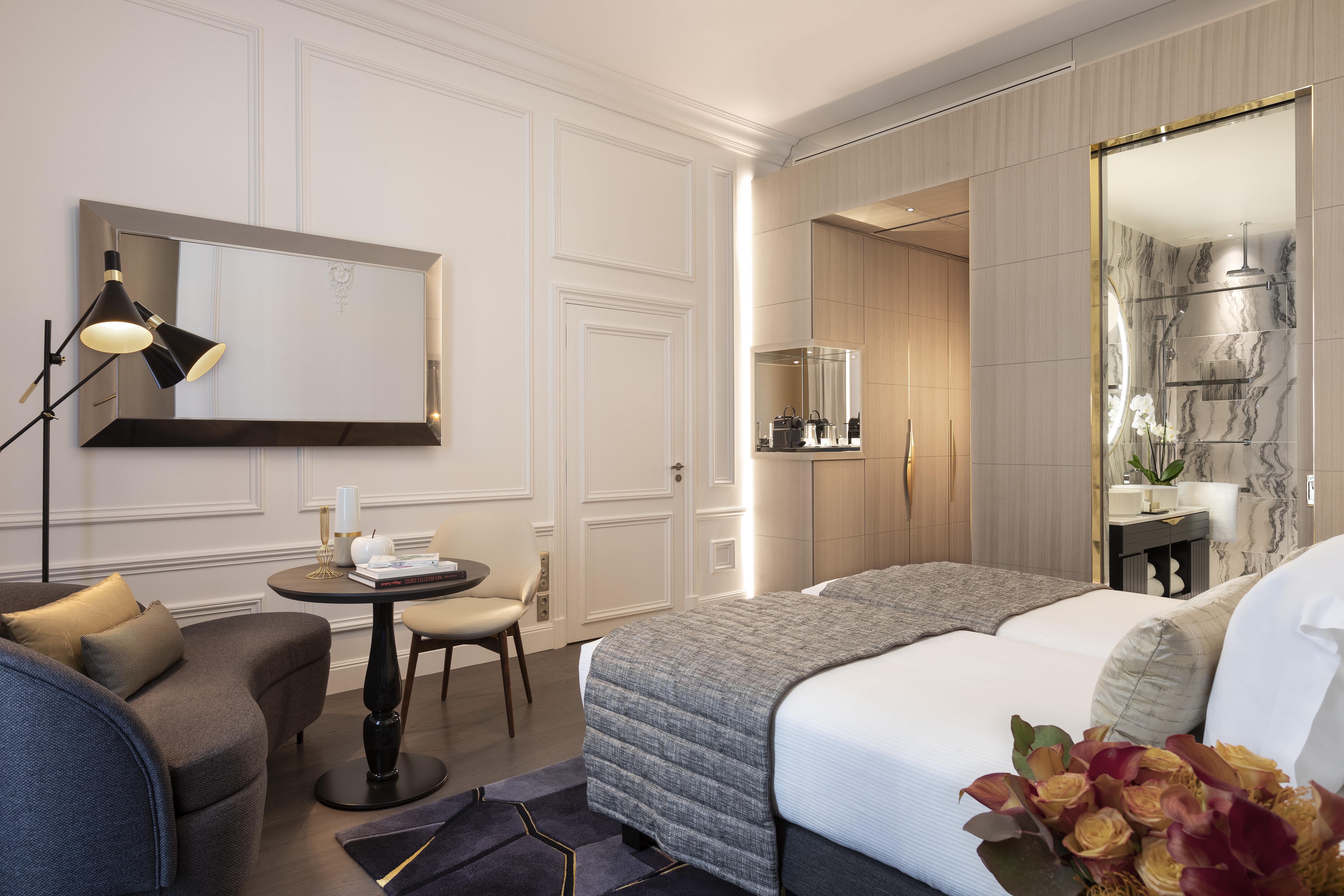 La Clef Champs-Elysees Paris By The Crest Collection Exteriér fotografie A room at the hotel