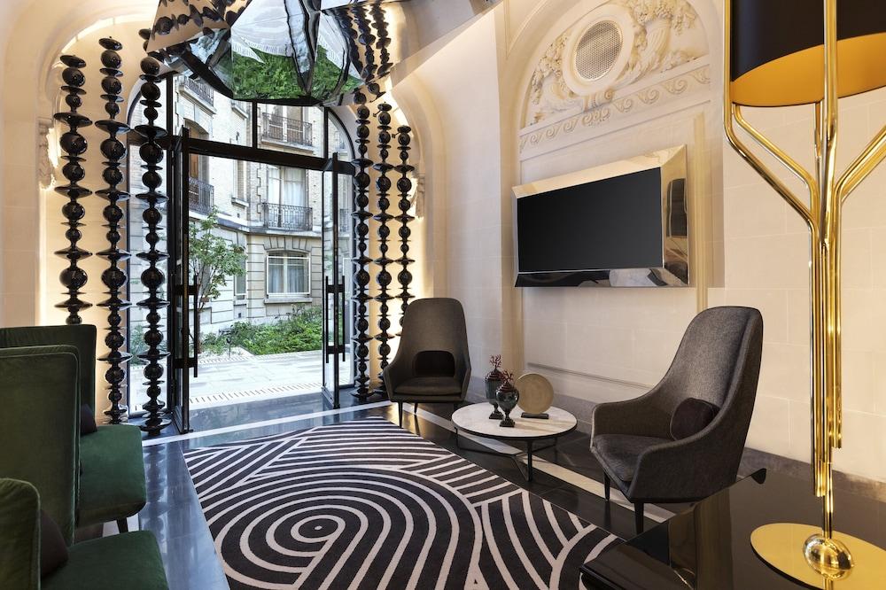 La Clef Champs-Elysees Paris By The Crest Collection Exteriér fotografie The hotel's lobby