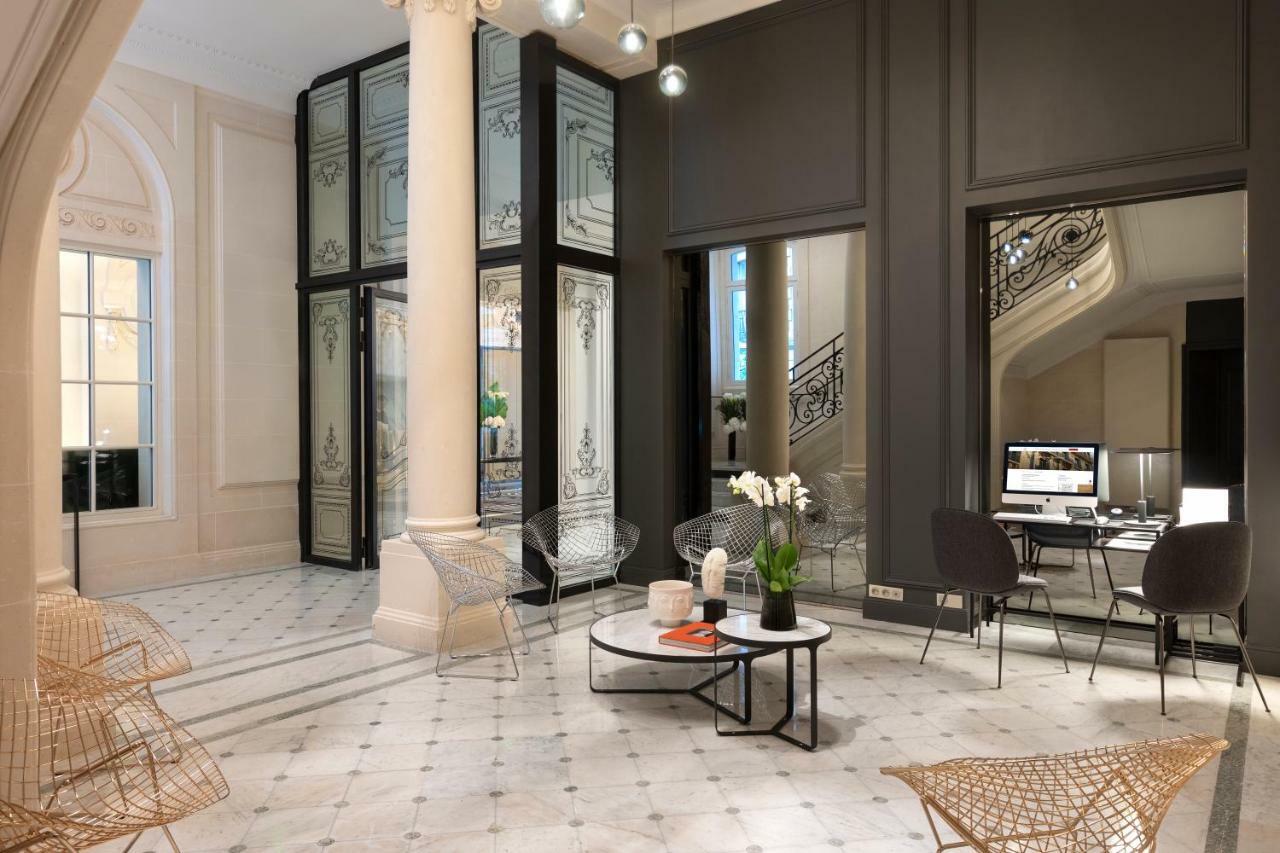 La Clef Champs-Elysees Paris By The Crest Collection Exteriér fotografie The interior of the hotel